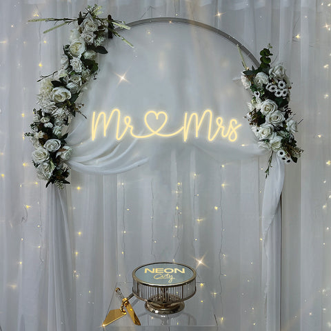 Mr & Mrs